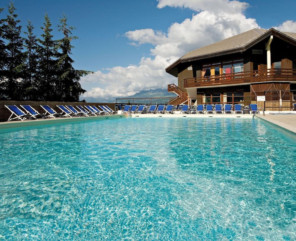 Hôtel Club Les Sittelles La Plagne Extérieur photo